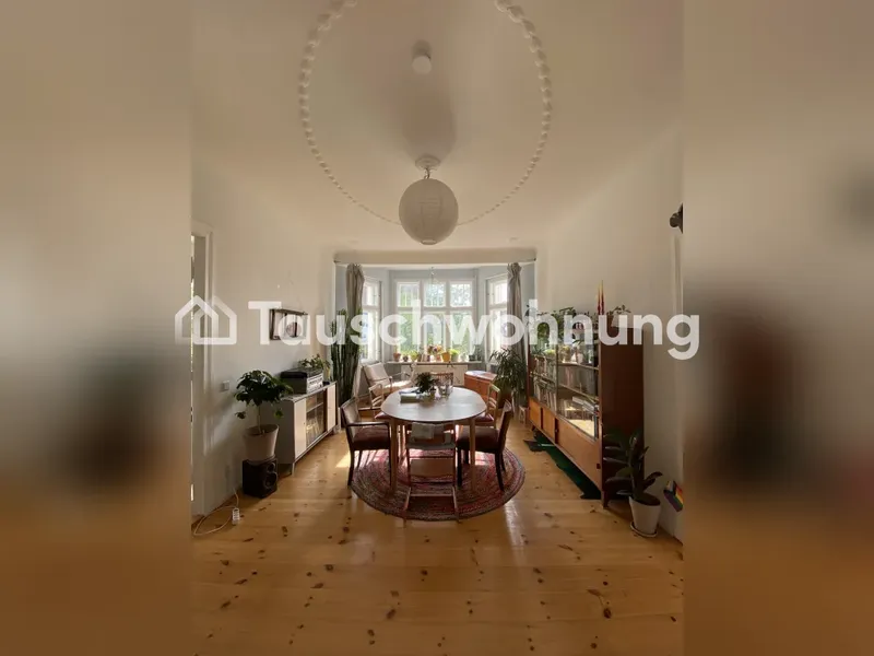Tauschwohnung: Schöne 4-Zi.-Altbauwohnung mit großem Balkon — photo 1
